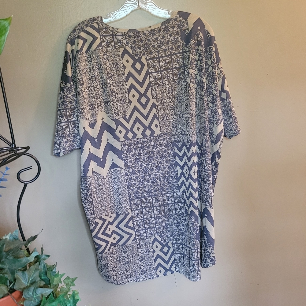 Lularoe - Picture 4 of 4